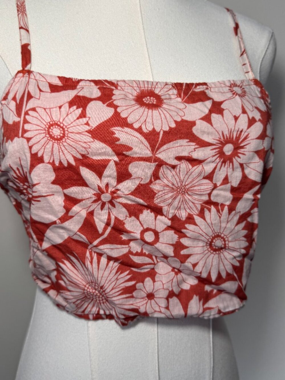 American Eagle Orange and White Floral Cropped Casual Tank Top Shirt - Picture 5 of 13